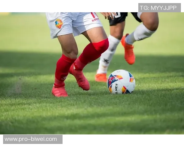 精彩纷呈的足球海报设计欣赏让你感受足球魅力与艺术之美