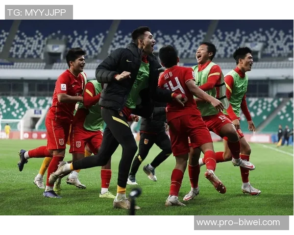 足球队员队服的设计与文化影响探讨及其在现代足球中的重要性分析